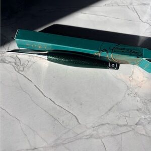 Furls emerald green odyssey G Crochet Hook